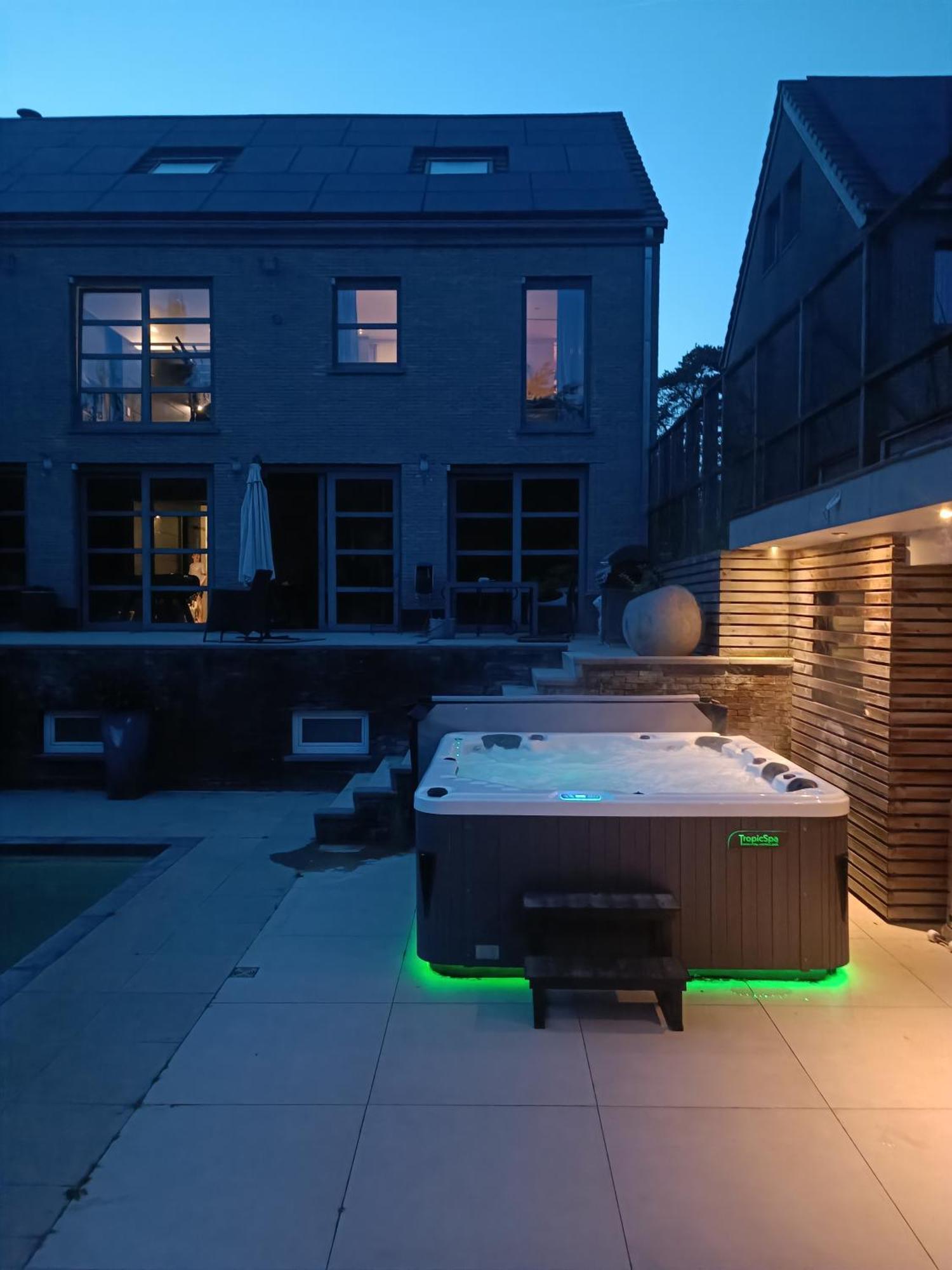 Appartement 5 Personnes Avec Acces Piscine Et Jacuzzi Villers-la-Ville Eksteriør bilde